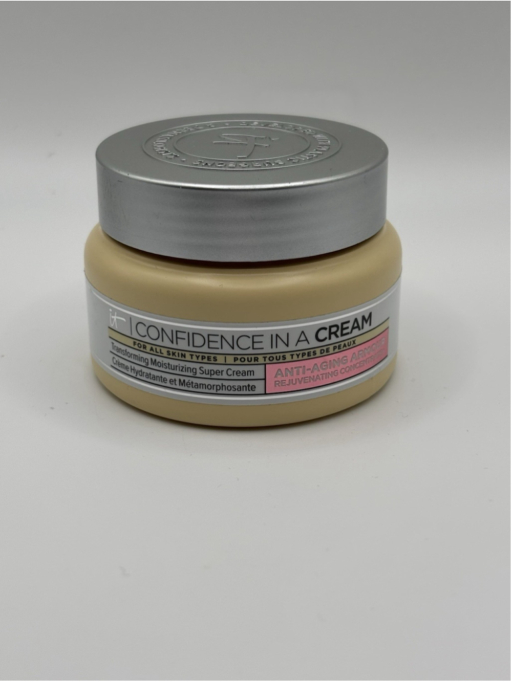 IT Cosmetics Confidence in a Cream - 2oz - Picture 2 of 8
